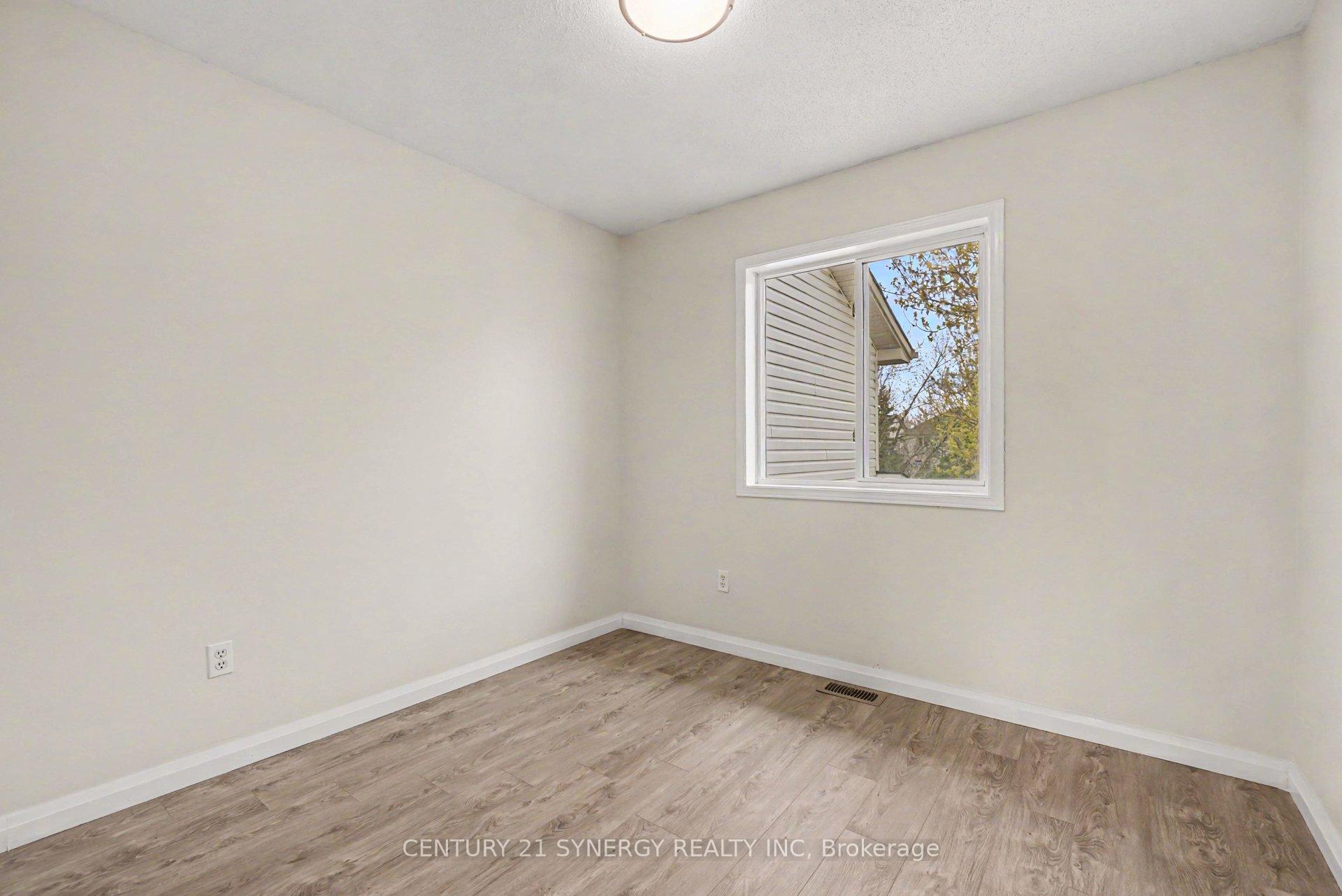 Photo 25 of 54 Meadowcroft Crescent, Ottawa, Carson Meadows — HOMEH