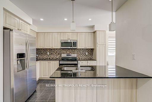 Photo 10 of 55 Formosa Avenue, Ajax, Central East — HOMEH