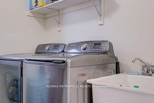 Photo 18 of 55 Formosa Avenue, Ajax, Central East — HOMEH