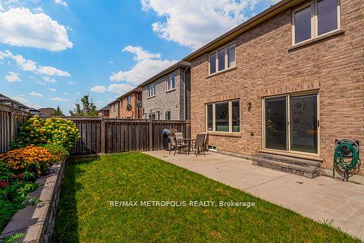 Photo 24 of 55 Formosa Avenue, Ajax, Central East — HOMEH