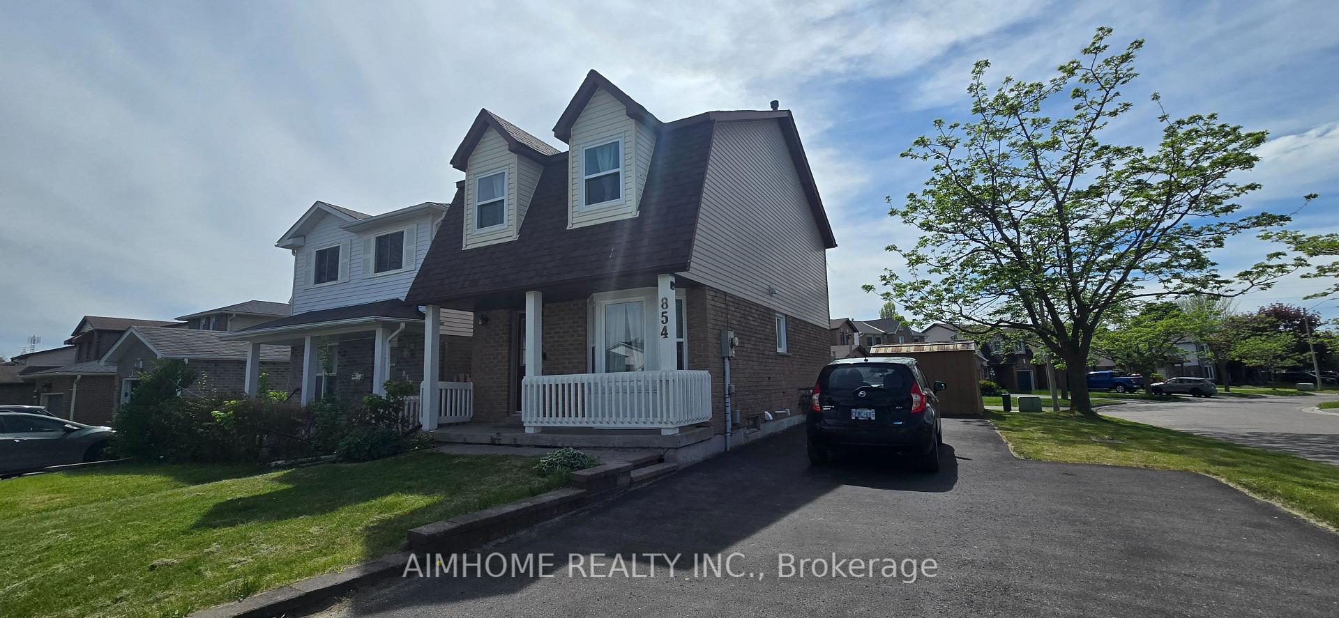 Photo of 854 Attersley Drive