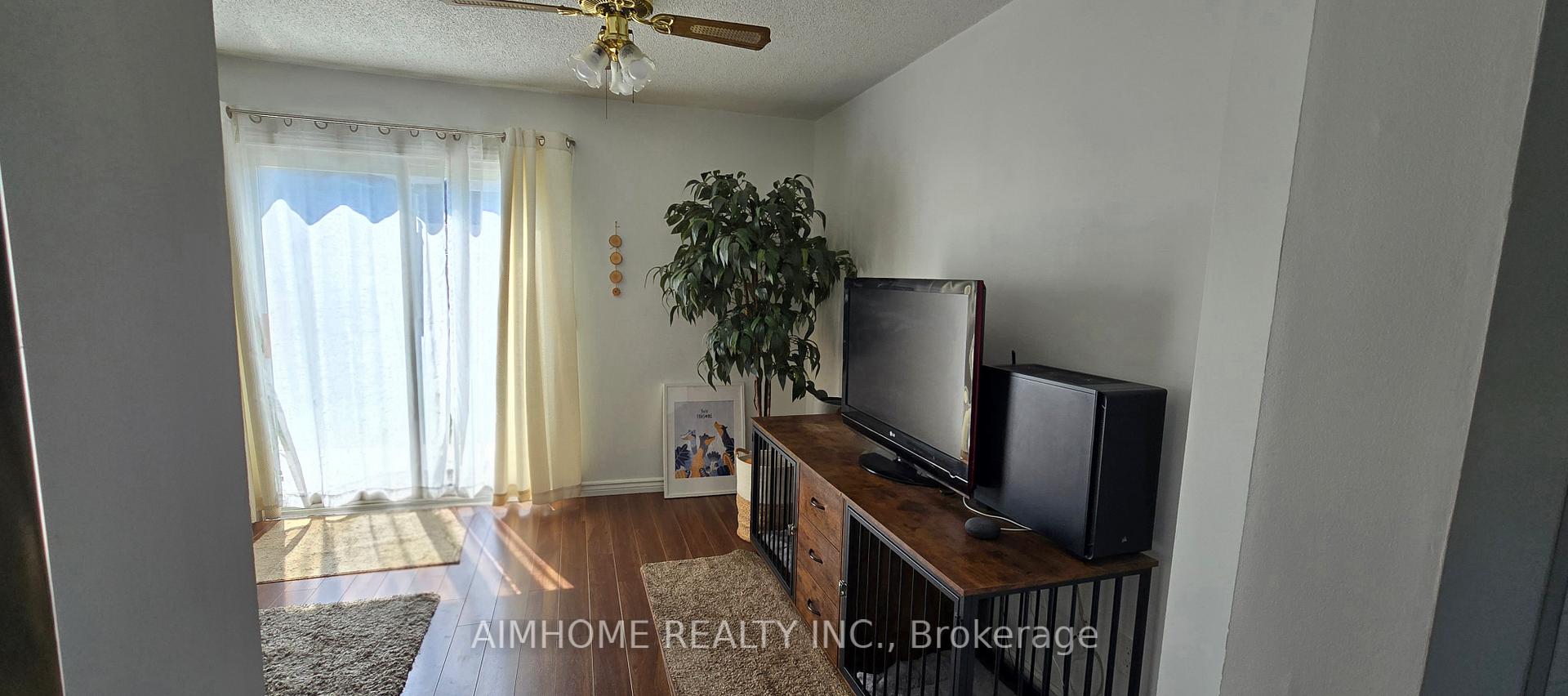 Photo 7 of 854 Attersley Drive, Oshawa, Pinecrest — HOMEH