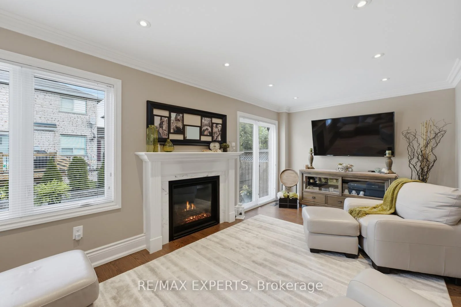 Photo 10 of 104 Pinedale Gate, Vaughan, East Woodbridge — HOMEH
