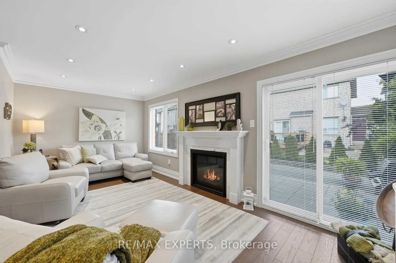 Photo 17 of 104 Pinedale Gate, Vaughan, East Woodbridge — HOMEH