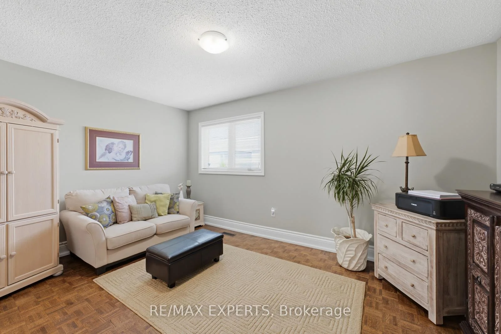 Photo 29 of 104 Pinedale Gate, Vaughan, East Woodbridge — HOMEH