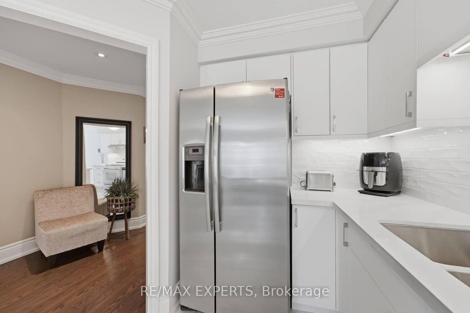 Photo 31 of 104 Pinedale Gate, Vaughan, East Woodbridge — HOMEH
