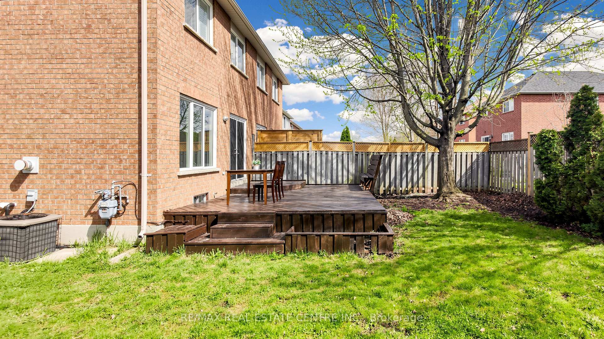 Photo 46 of 72 Tiller Trail, Brampton, Fletcher's Creek Village — HOMEH