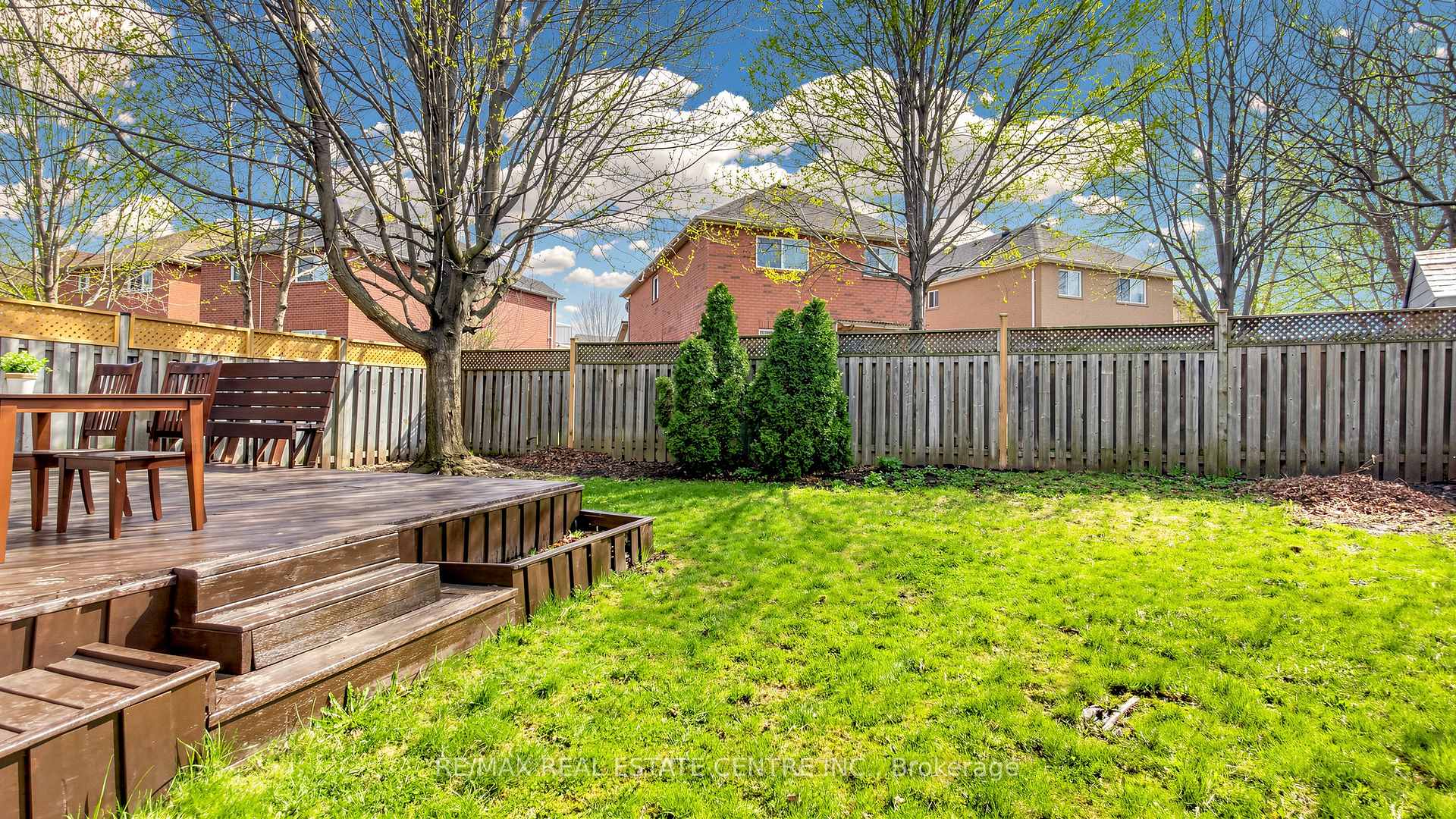Photo 47 of 72 Tiller Trail, Brampton, Fletcher's Creek Village — HOMEH