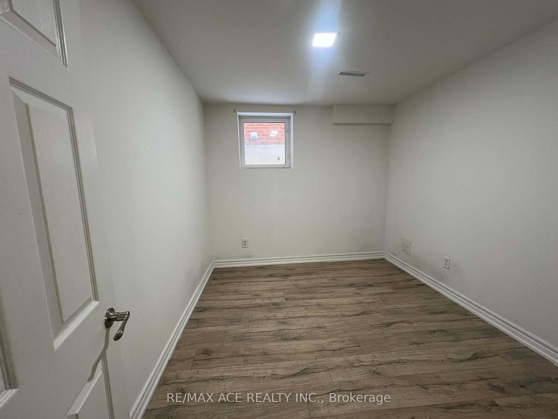 Photo 3 of Unit Bsmt, 161 Heale Avenue, Scarborough, Birchcliffe-Cliffside — HOMEH