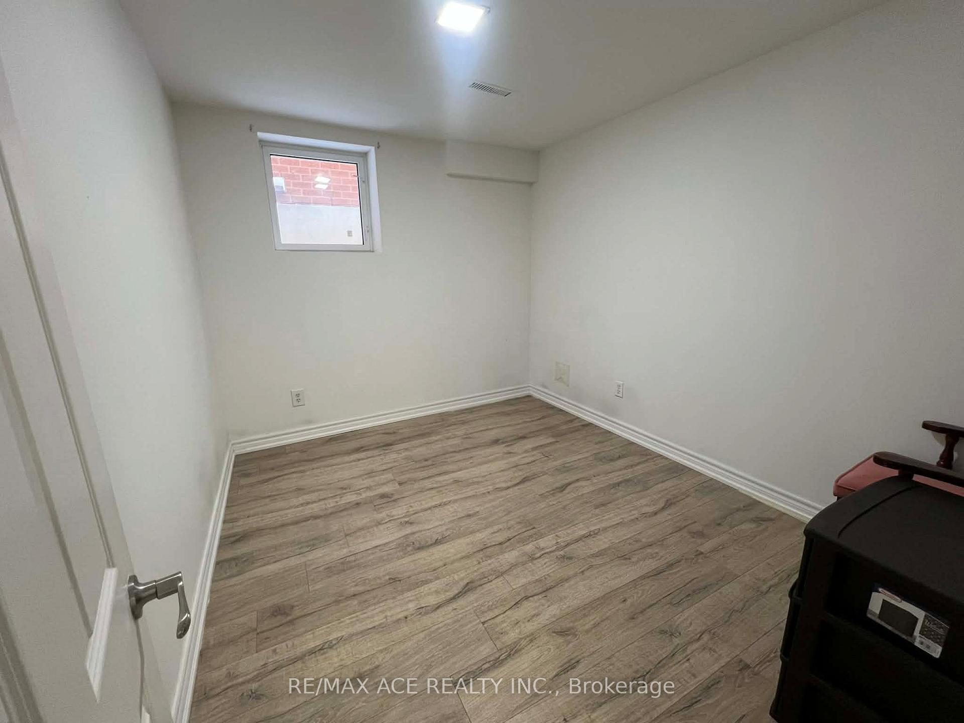 Photo 6 of Unit Bsmt, 161 Heale Avenue, Scarborough, Birchcliffe-Cliffside — HOMEH
