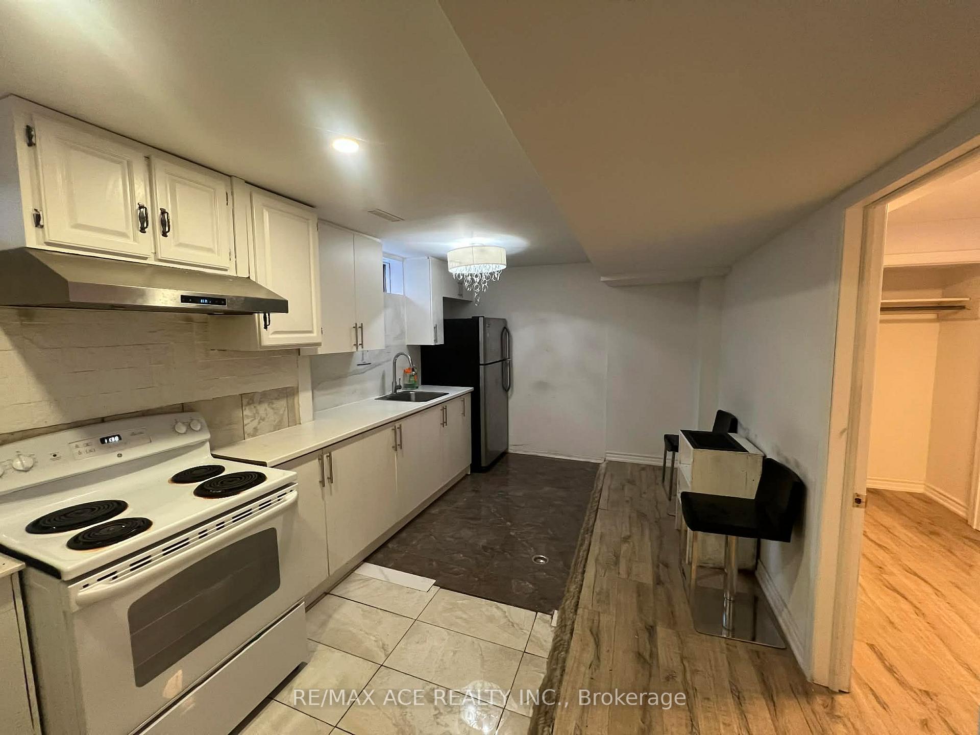 Photo 10 of Unit Bsmt, 161 Heale Avenue, Scarborough, Birchcliffe-Cliffside — HOMEH