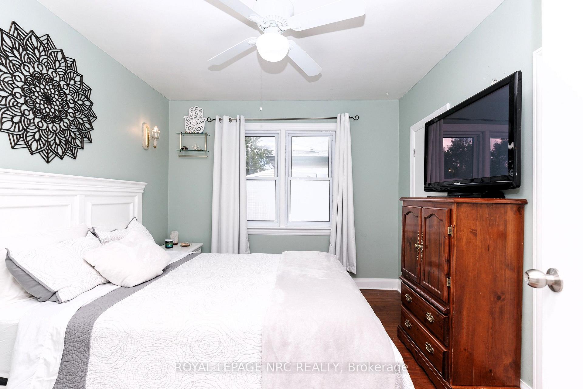 Photo 14 of 446 Wright Street, Welland, Lincoln/Crowland — HOMEH