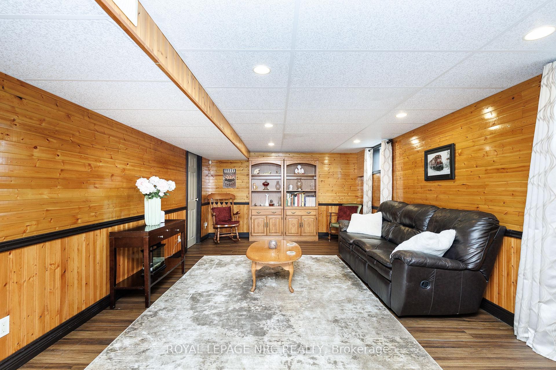 Photo 22 of 446 Wright Street, Welland, Lincoln/Crowland — HOMEH