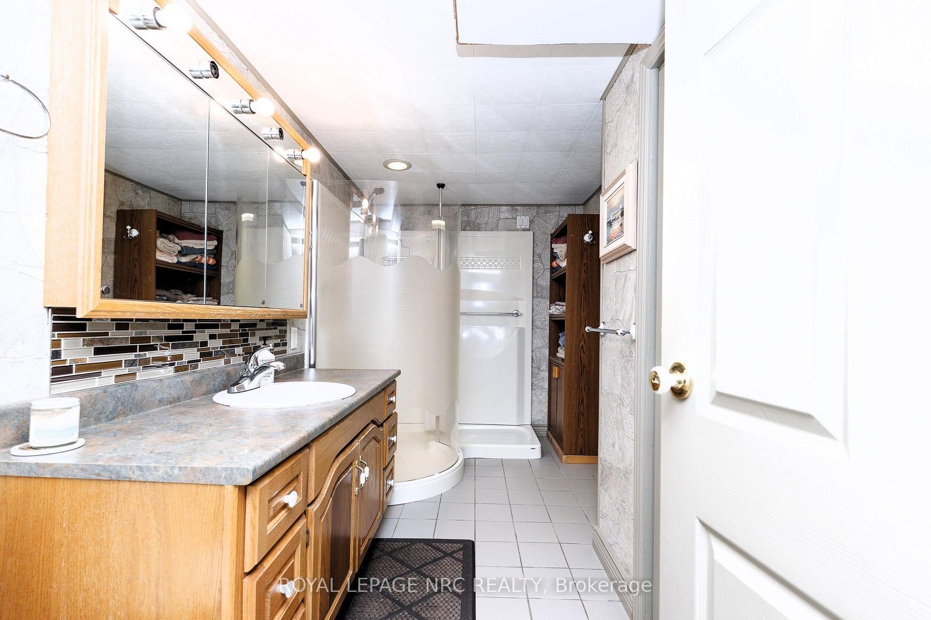 Photo 27 of 446 Wright Street, Welland, Lincoln/Crowland — HOMEH