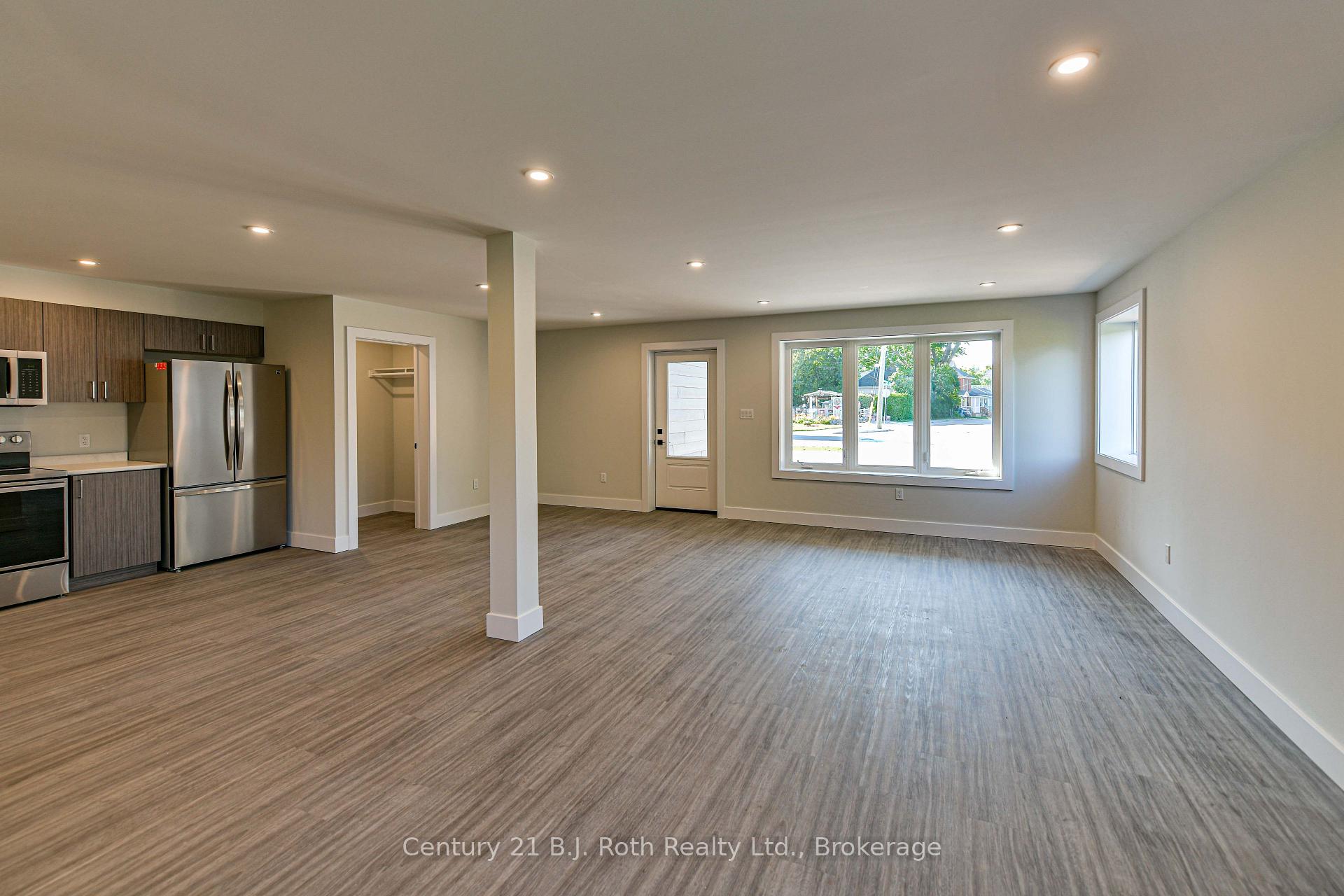 Photo 13 of 165 Barrie Road, Orillia — HOMEH