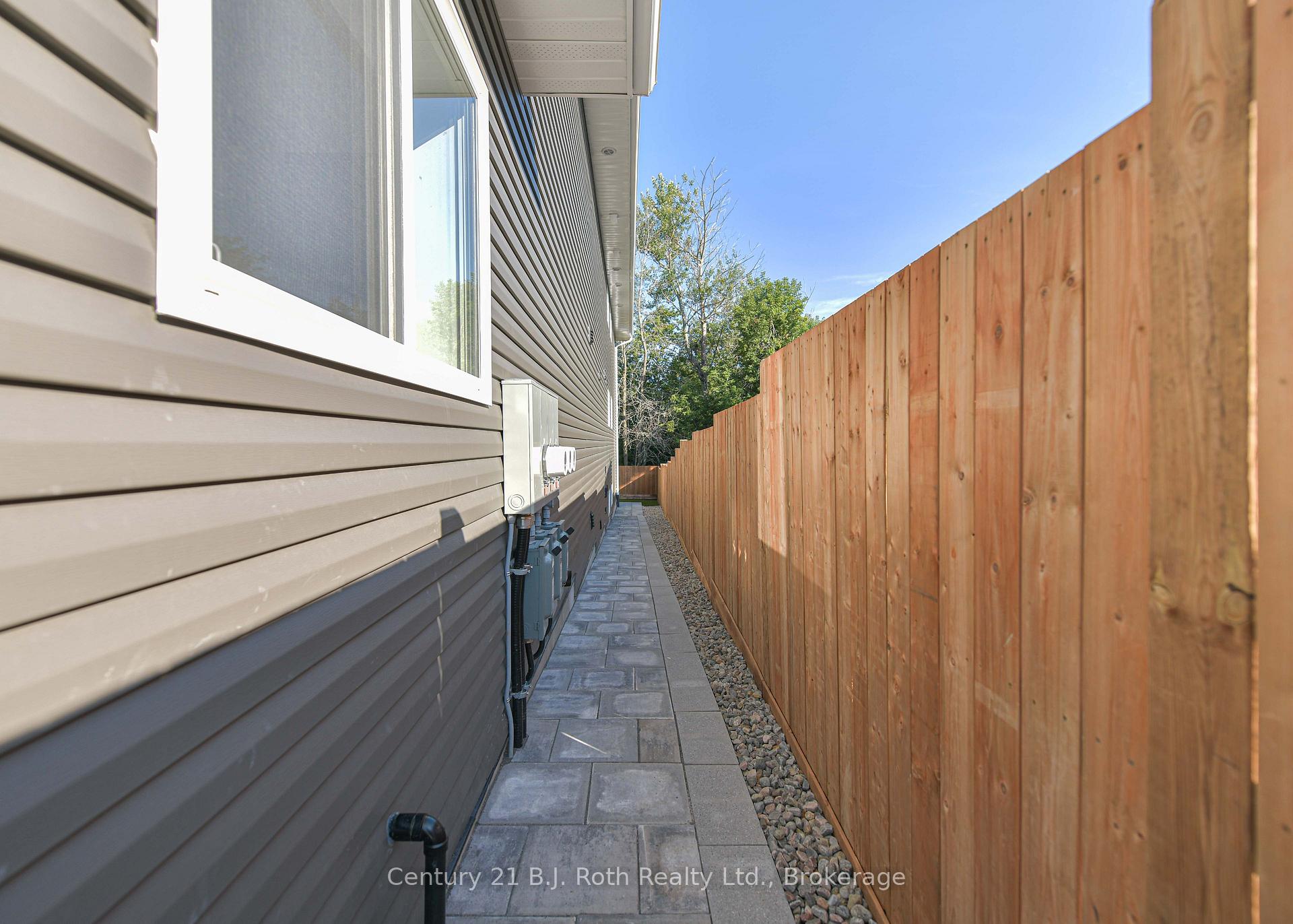 Photo 25 of 165 Barrie Road, Orillia — HOMEH