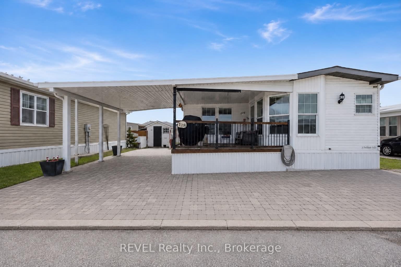 Photo of Unit 128, 3033 Townline Road