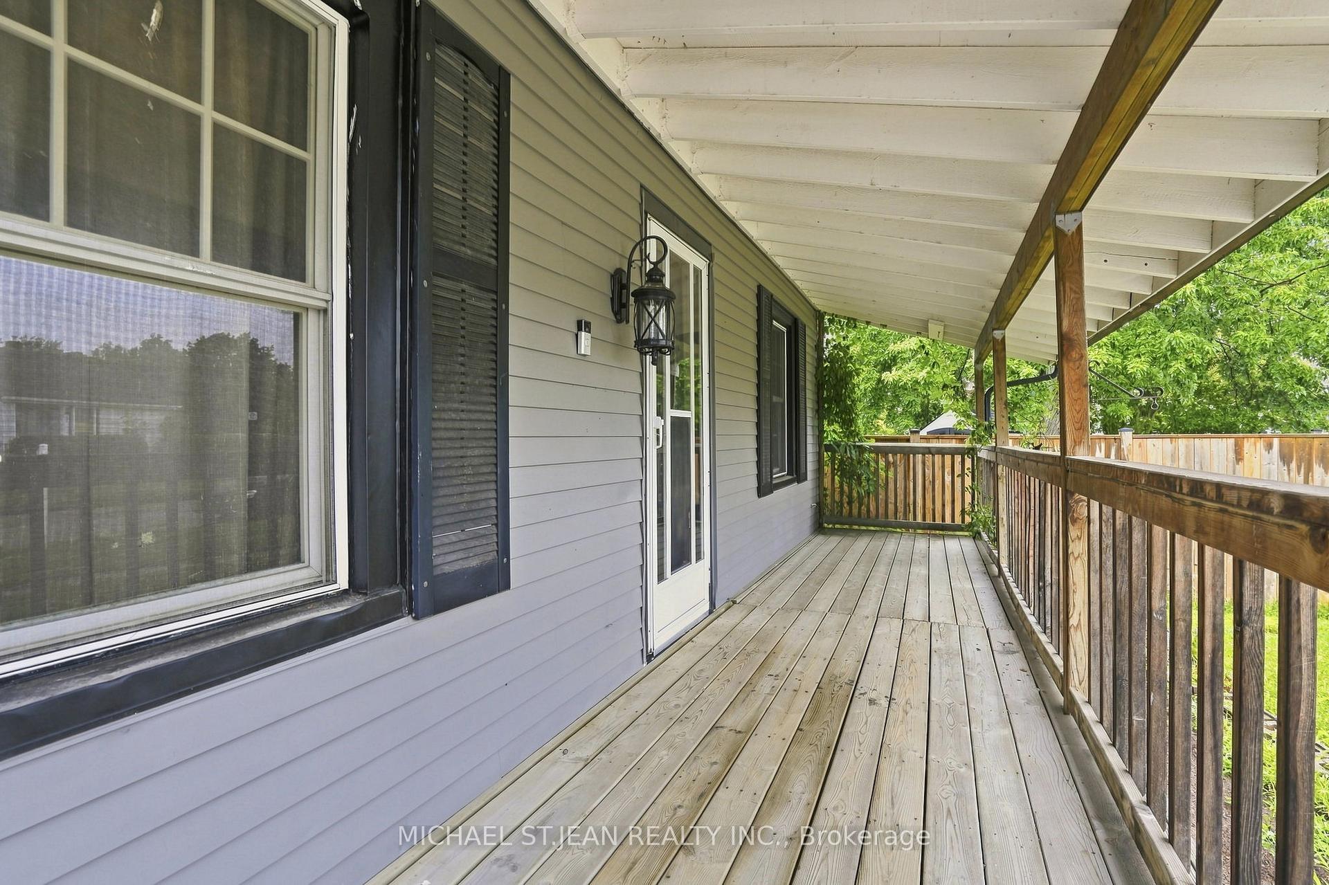 Photo 6 of 4 Hilda Street, St. Catharines, Western Hill — HOMEH