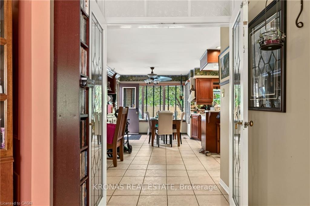 Photo 3 of 376 Melanie Crescent, Hamilton, Ancaster — HOMEH