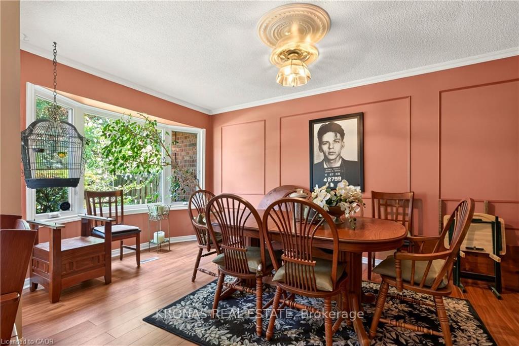 Photo 5 of 376 Melanie Crescent, Hamilton, Ancaster — HOMEH