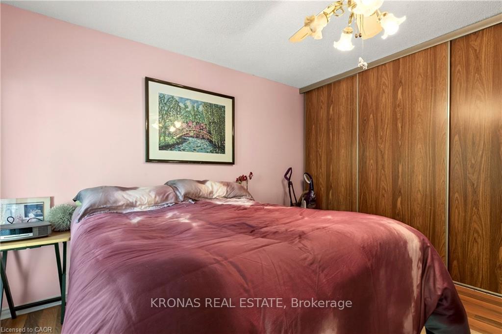 Photo 20 of 376 Melanie Crescent, Hamilton, Ancaster — HOMEH