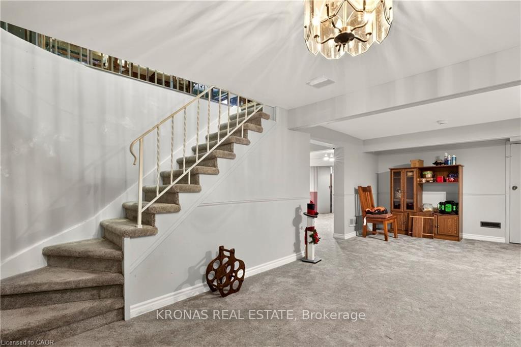 Photo 22 of 376 Melanie Crescent, Hamilton, Ancaster — HOMEH