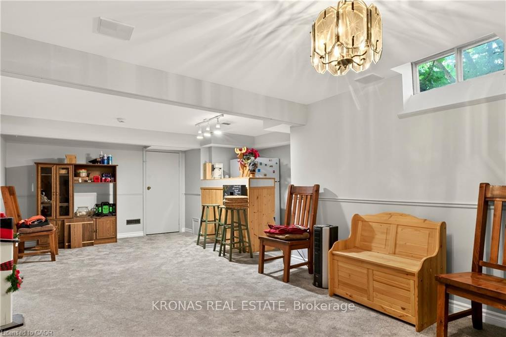 Photo 24 of 376 Melanie Crescent, Hamilton, Ancaster — HOMEH