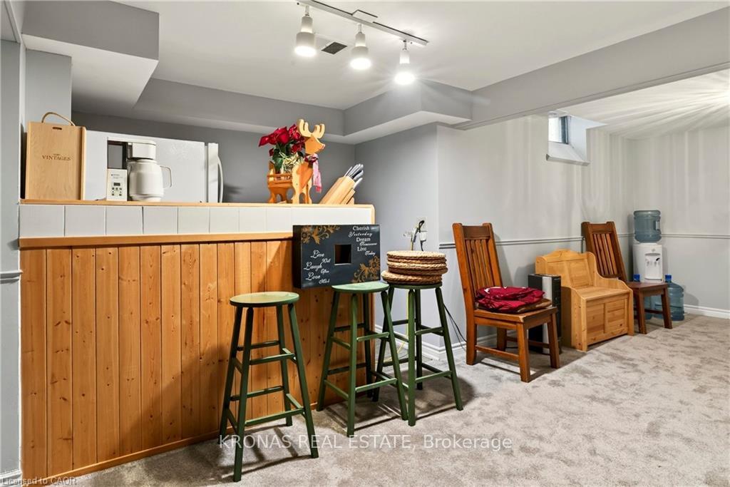 Photo 25 of 376 Melanie Crescent, Hamilton, Ancaster — HOMEH