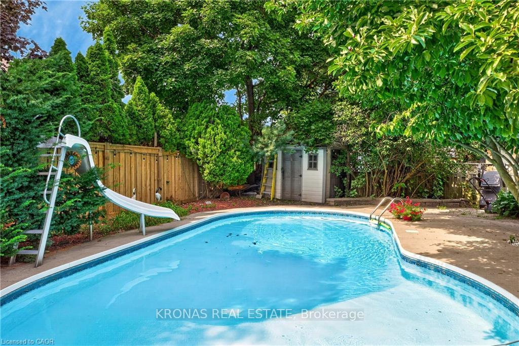 Photo 33 of 376 Melanie Crescent, Hamilton, Ancaster — HOMEH