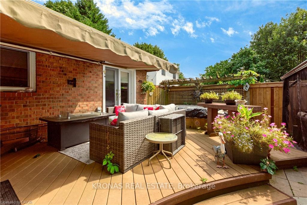 Photo 35 of 376 Melanie Crescent, Hamilton, Ancaster — HOMEH