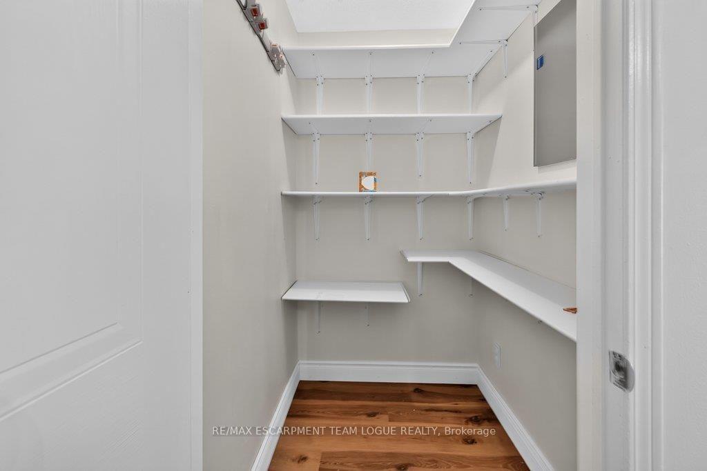 Photo 10 of Unit 1531, 1482 Pilgrims Way, Oakville, Glen Abbey — HOMEH