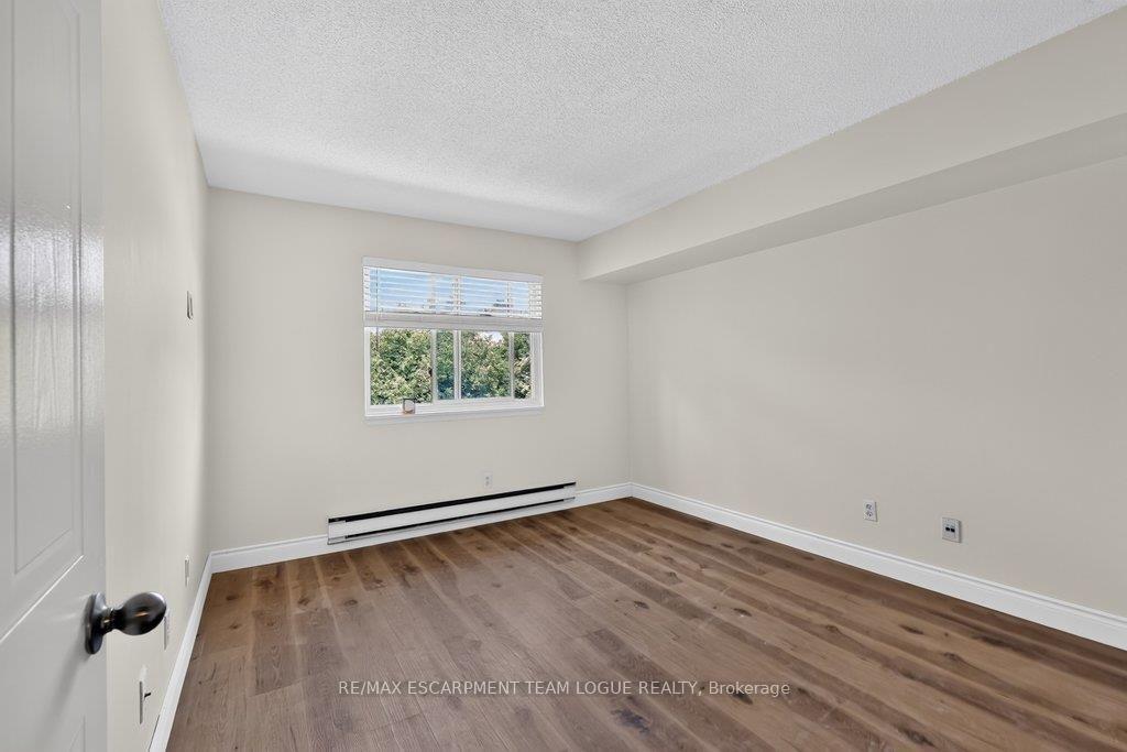 Photo 12 of Unit 1531, 1482 Pilgrims Way, Oakville, Glen Abbey — HOMEH