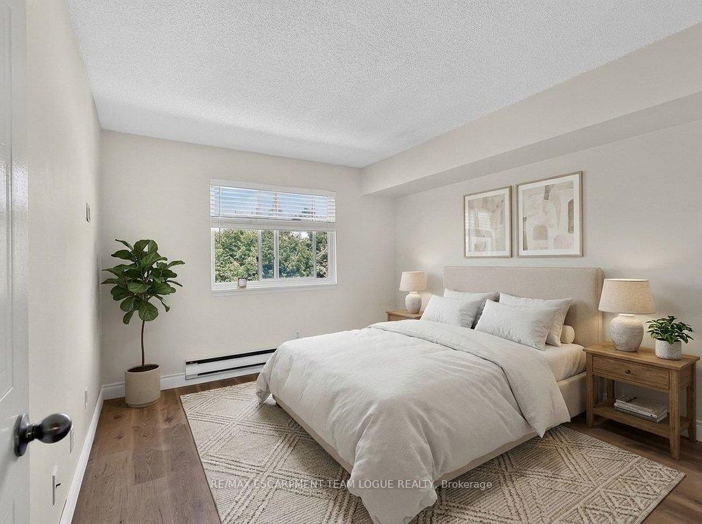 Photo 13 of Unit 1531, 1482 Pilgrims Way, Oakville, Glen Abbey — HOMEH
