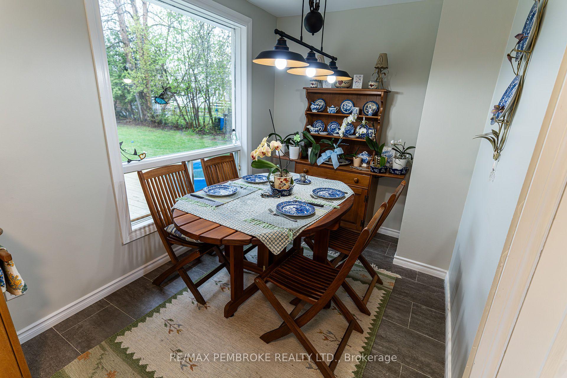 Photo 5 of 496 Wilbert Street, Pembroke, Pembroke — HOMEH
