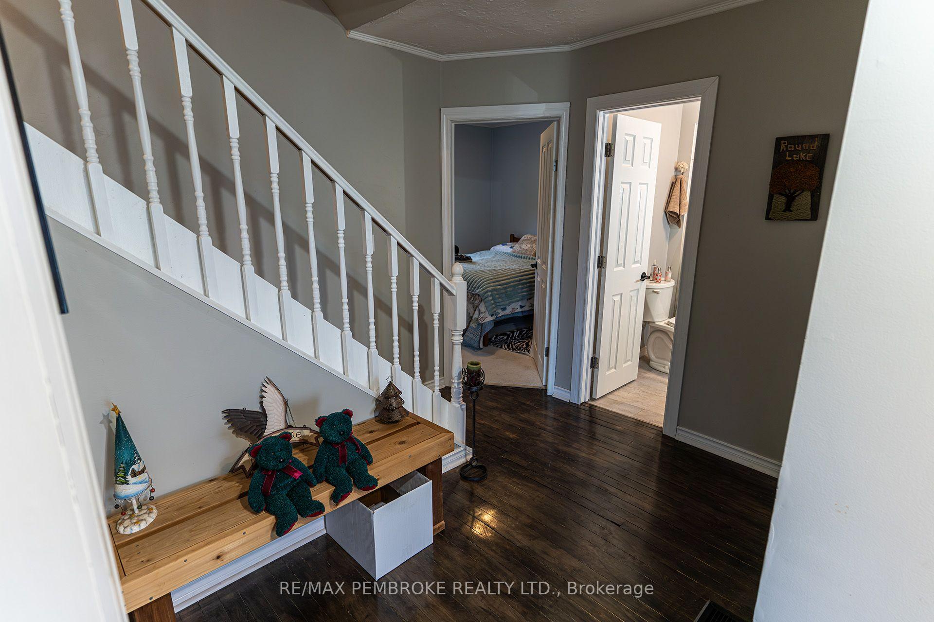 Photo 11 of 496 Wilbert Street, Pembroke, Pembroke — HOMEH