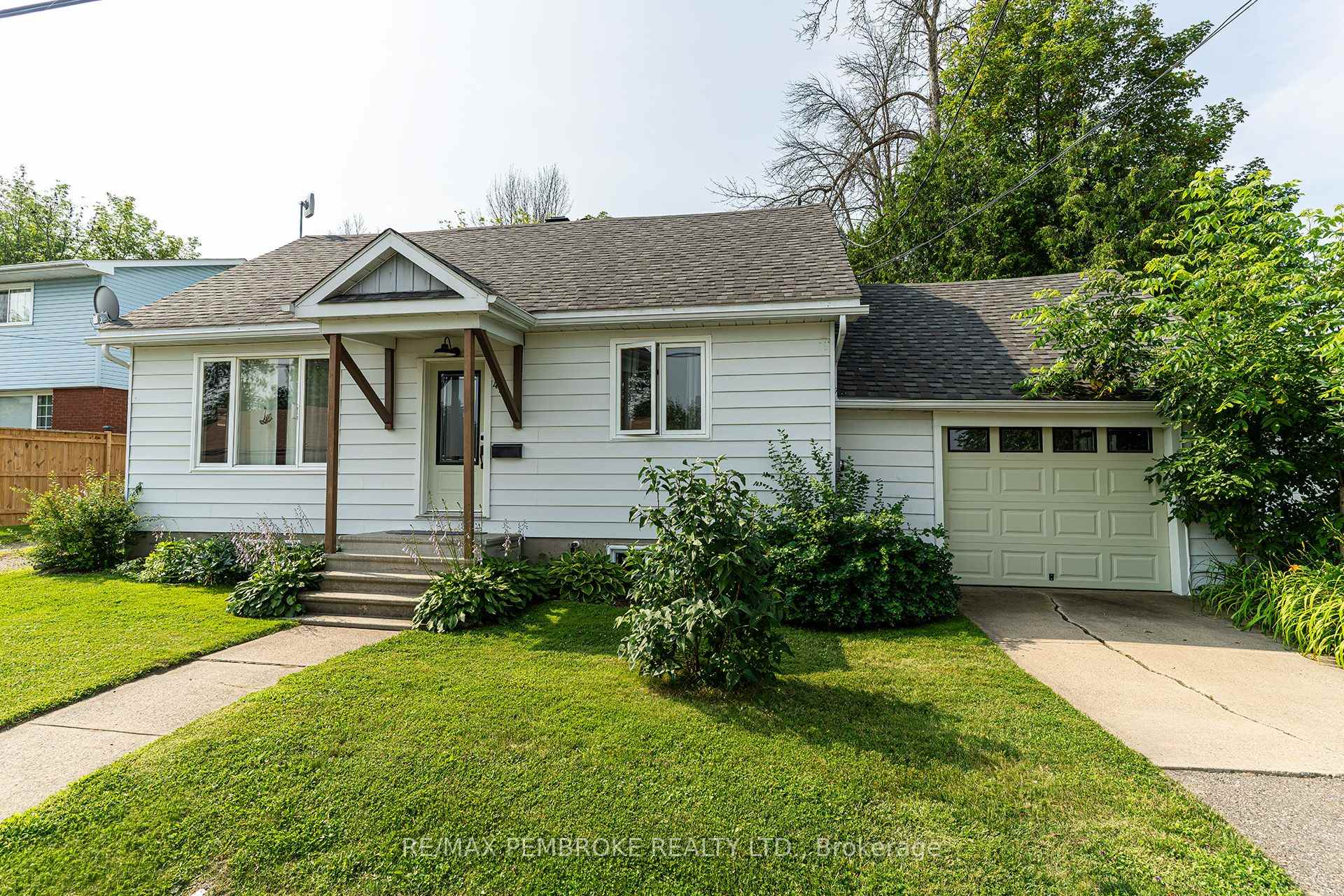 Photo 30 of 496 Wilbert Street, Pembroke, Pembroke — HOMEH