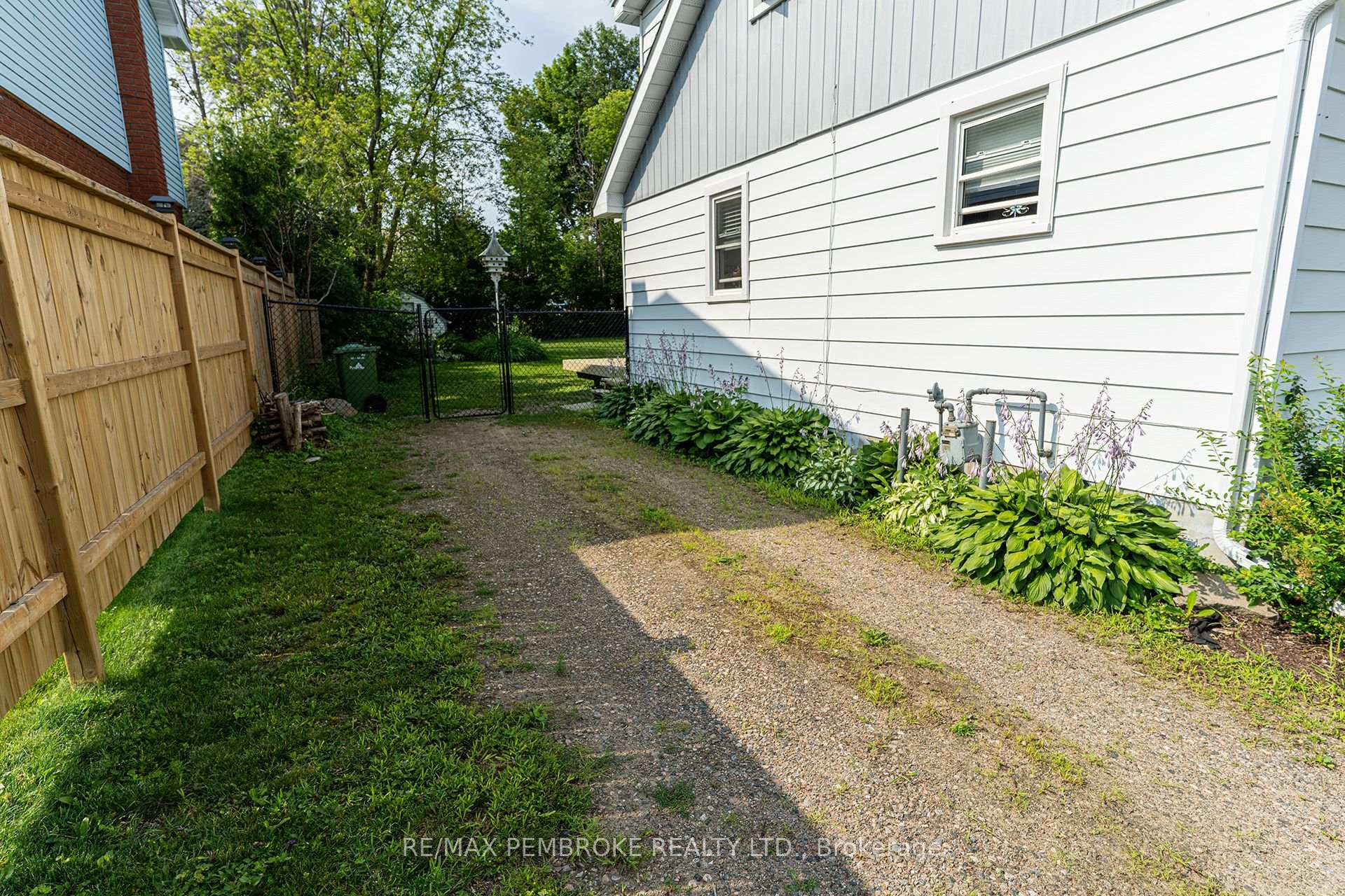 Photo 34 of 496 Wilbert Street, Pembroke, Pembroke — HOMEH