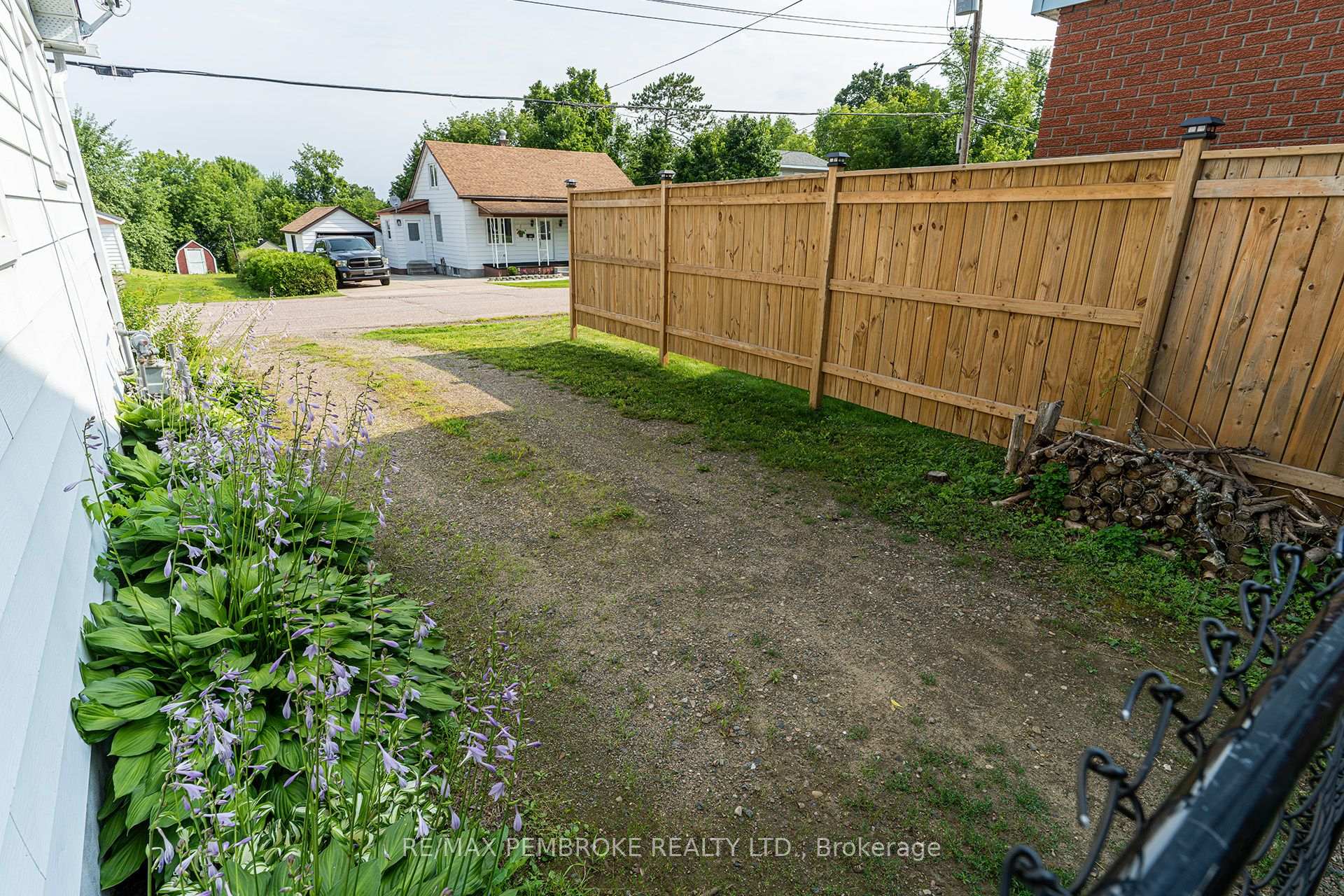 Photo 35 of 496 Wilbert Street, Pembroke, Pembroke — HOMEH