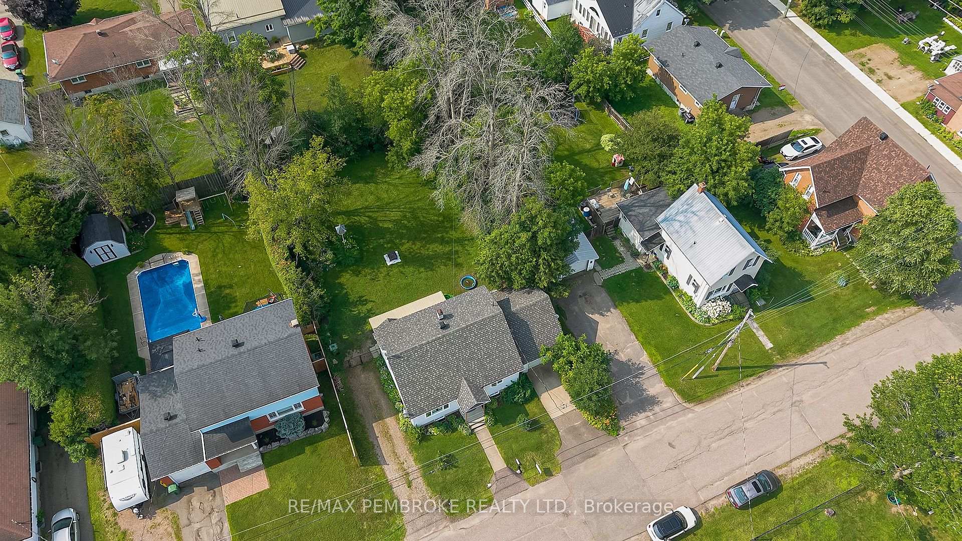 Photo 42 of 496 Wilbert Street, Pembroke, Pembroke — HOMEH