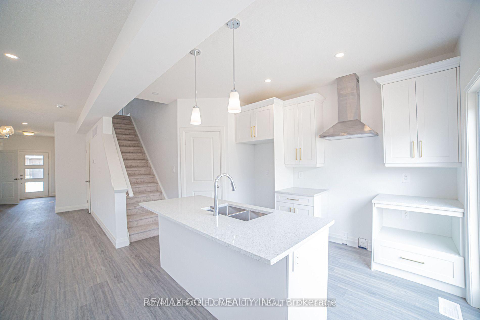 Photo 13 of 174 Byers Street, London, South W — HOMEH