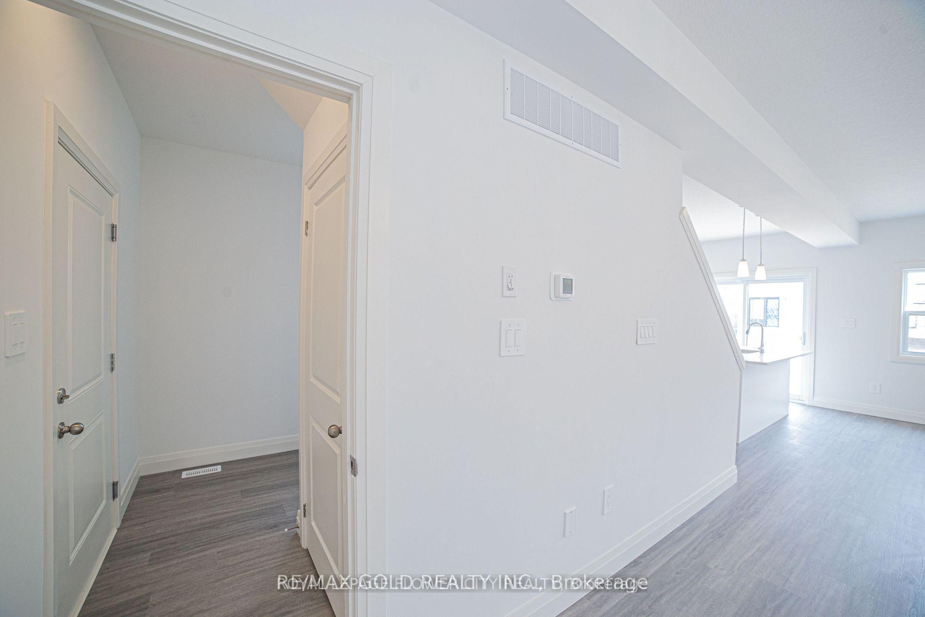 Photo 20 of 174 Byers Street, London, South W — HOMEH