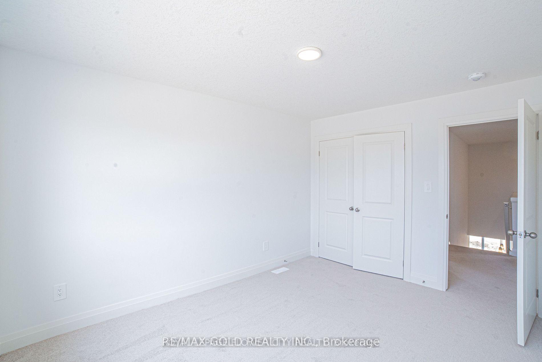 Photo 34 of 174 Byers Street, London, South W — HOMEH