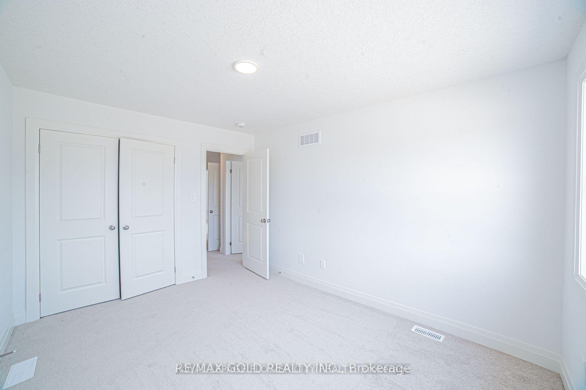 Photo 35 of 174 Byers Street, London, South W — HOMEH
