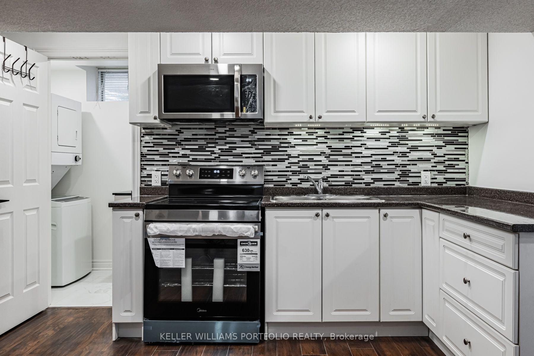 Photo 2 of Unit Lower, 131 Bachman Drive, Vaughan, Maple — HOMEH