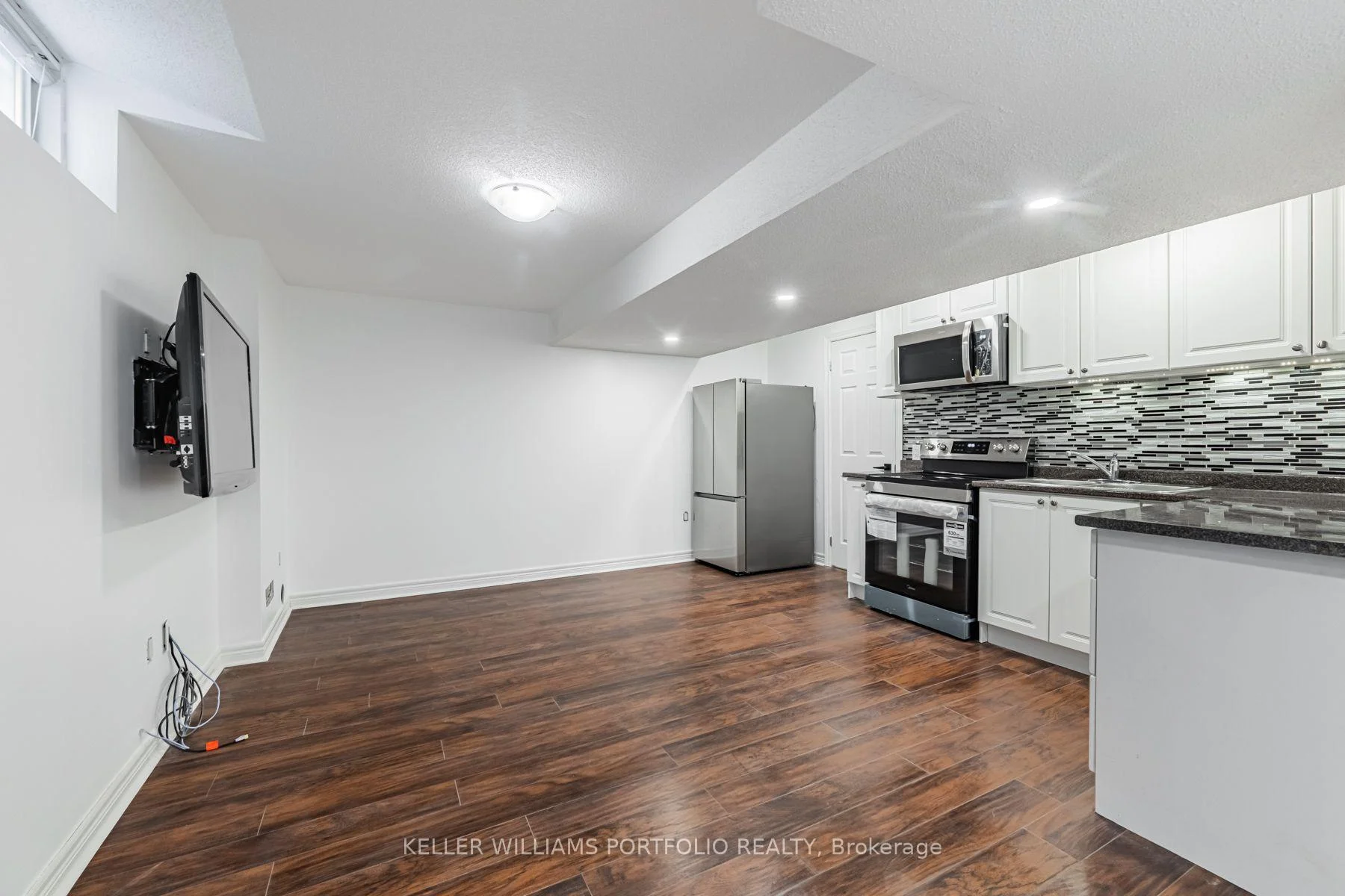 Photo 15 of Unit Lower, 131 Bachman Drive, Vaughan, Maple — HOMEH