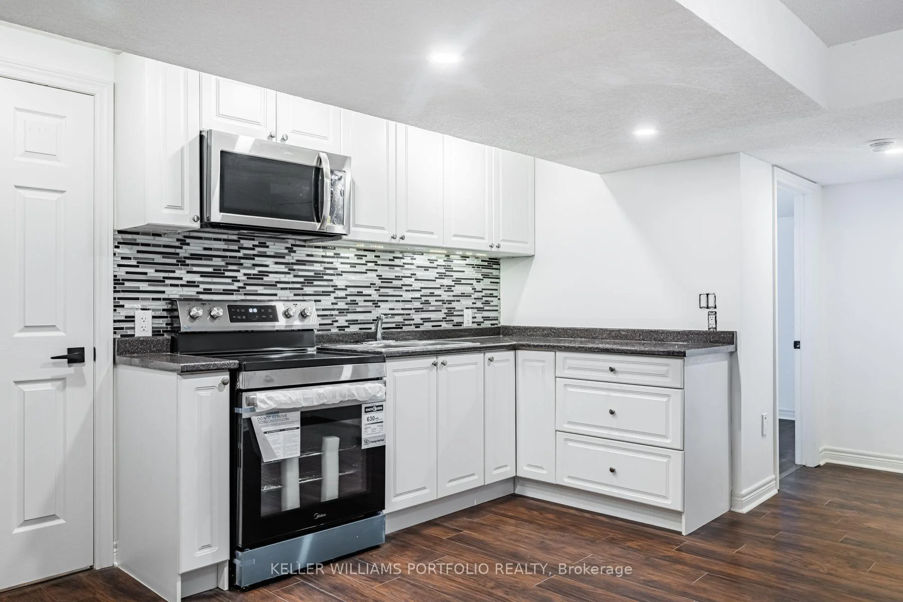 Photo 20 of Unit Lower, 131 Bachman Drive, Vaughan, Maple — HOMEH