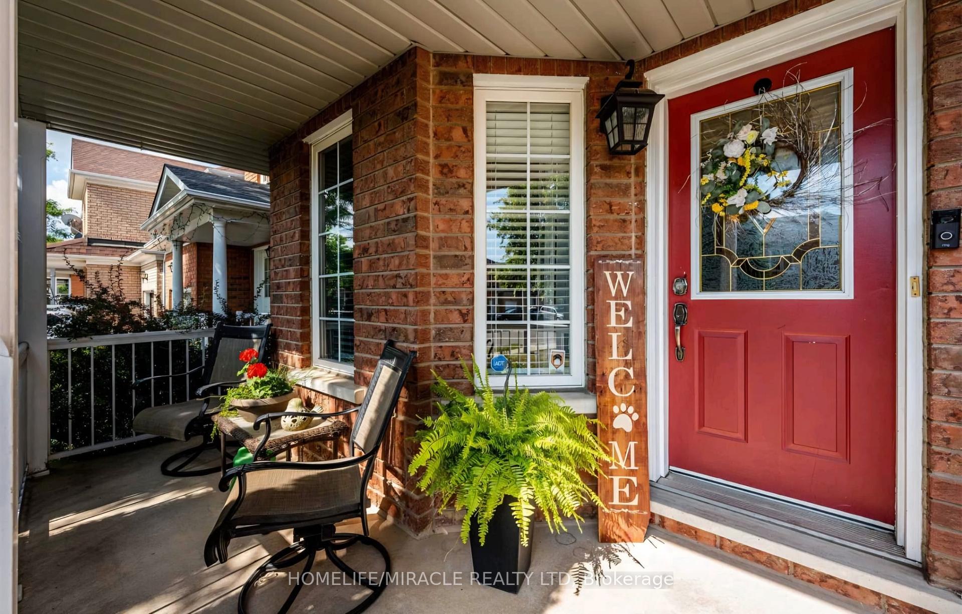 Photo 2 of 80 Heartleaf Crescent, Brampton, Fletcher's Meadow — HOMEH