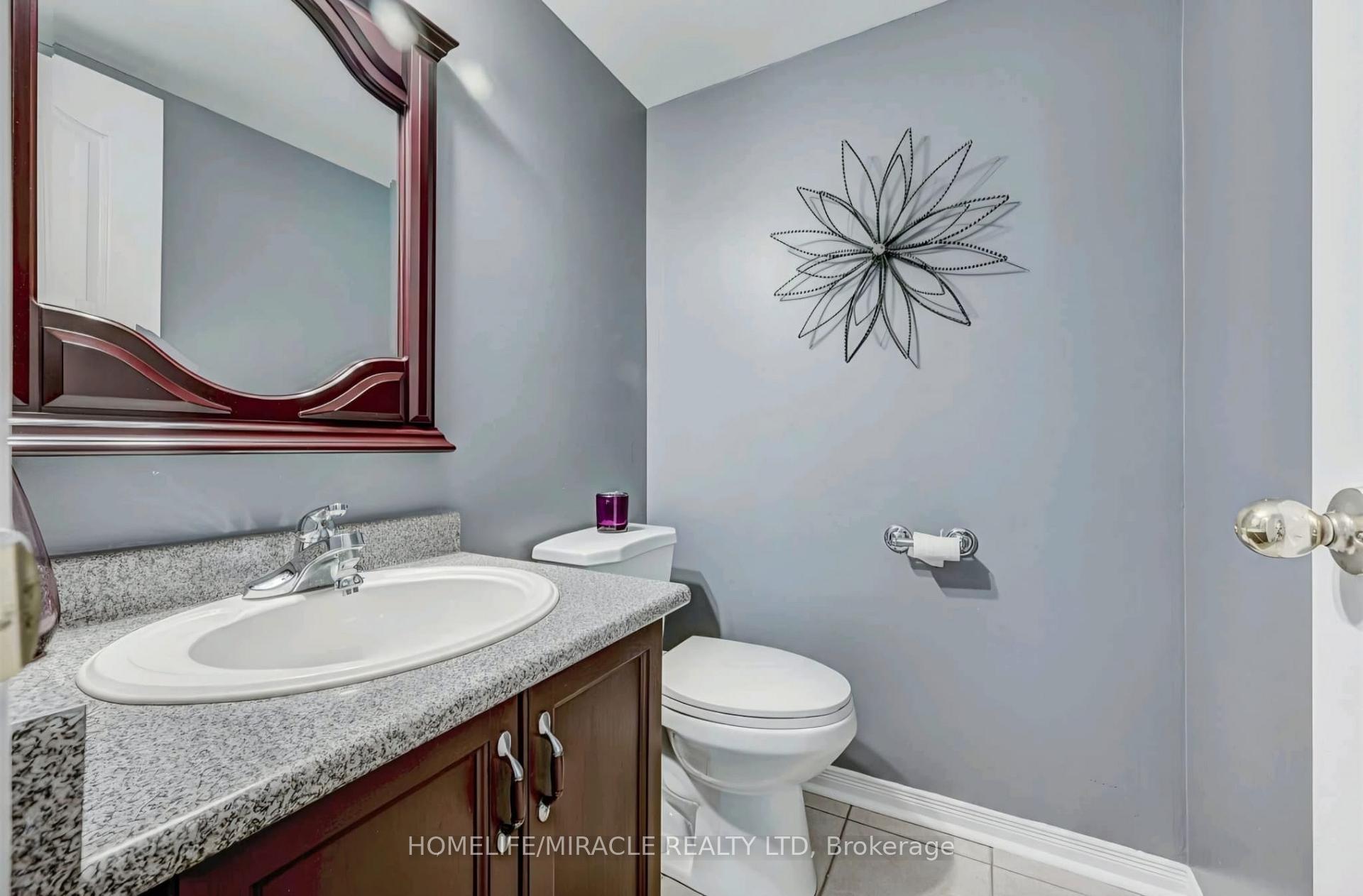 Photo 12 of 80 Heartleaf Crescent, Brampton, Fletcher's Meadow — HOMEH