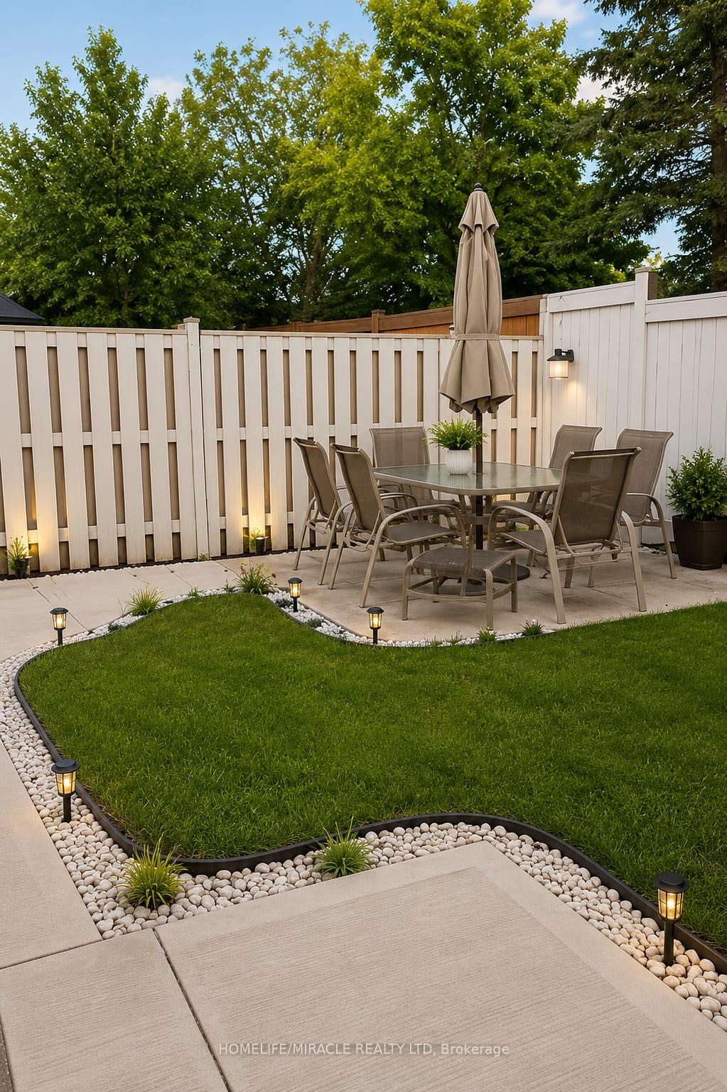 Photo 27 of 80 Heartleaf Crescent, Brampton, Fletcher's Meadow — HOMEH