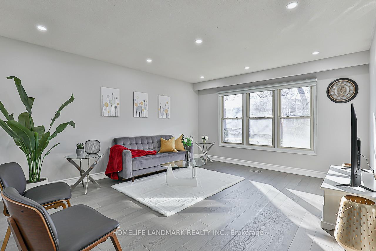 Photo 4 of 77 Briarwood Road, Markham, Unionville — HOMEH